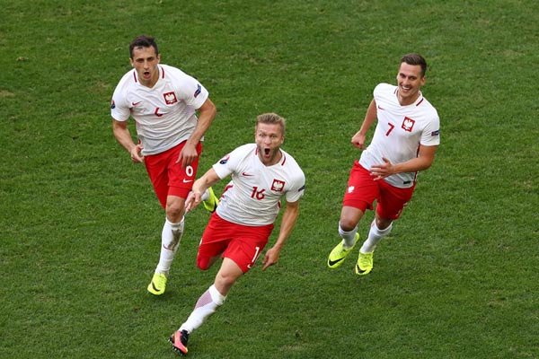صعود آلمان و لهستان به مرحله بعدی یورو 2016/این ژرمن های مدعی