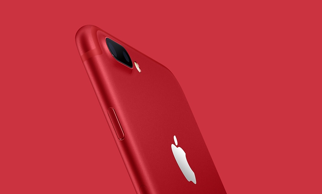 آپدیت محصولات اپل با آیفون قرمز و آی‌پد ۹٫۷ اینچی جدید
