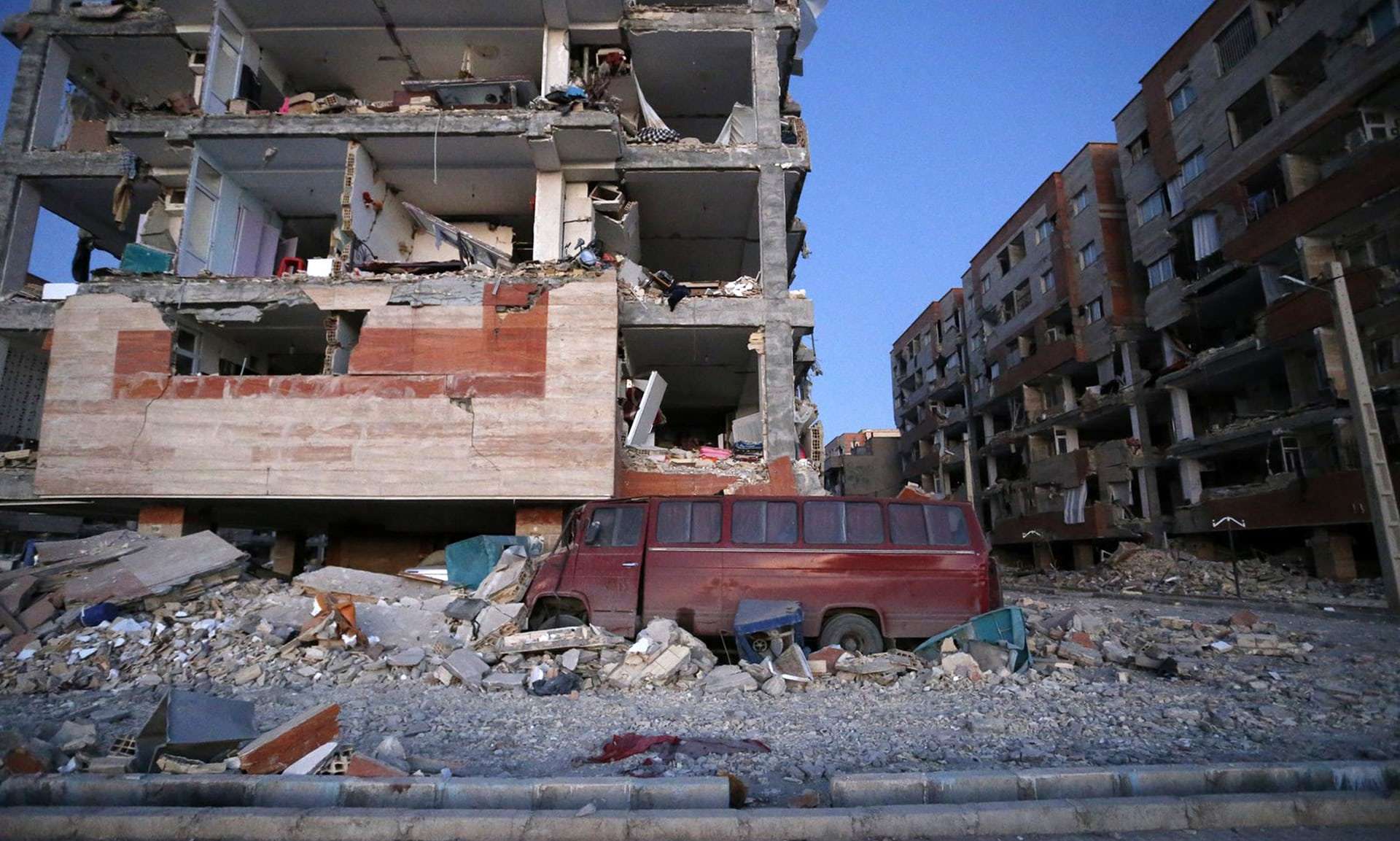تصاویری از خسارات زلزله در سر پل‌ذهاب کرمانشاه